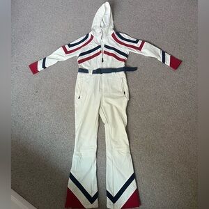 Perfect Moment Sports Ski Jumpsuit -size large